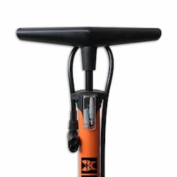Fietspomp met manometer + nippels